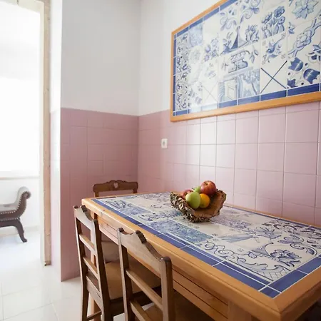 Otilia Apartamentos *