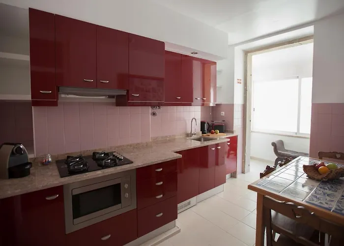 Otilia * ליסבון